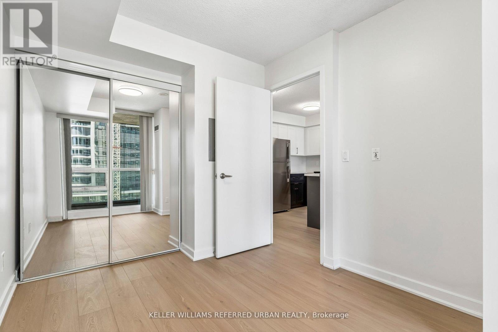 #1103 12 YONGE STREET - 17