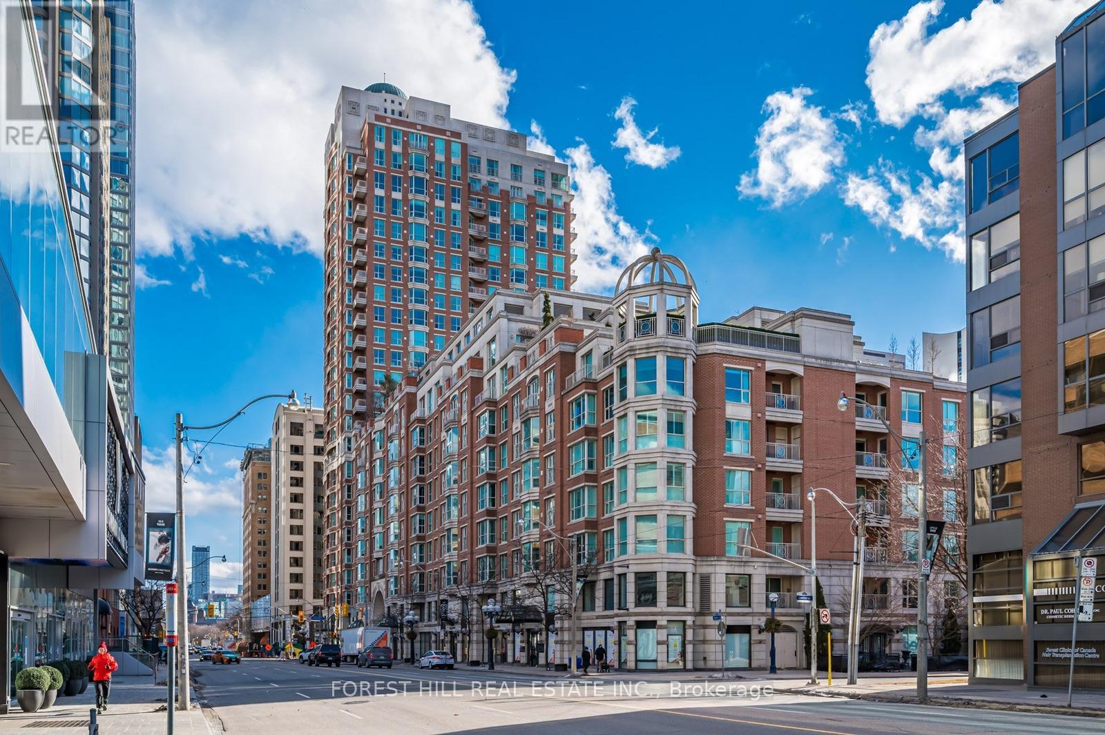 Listing photo of 2002 - 38 AVENUE ROAD