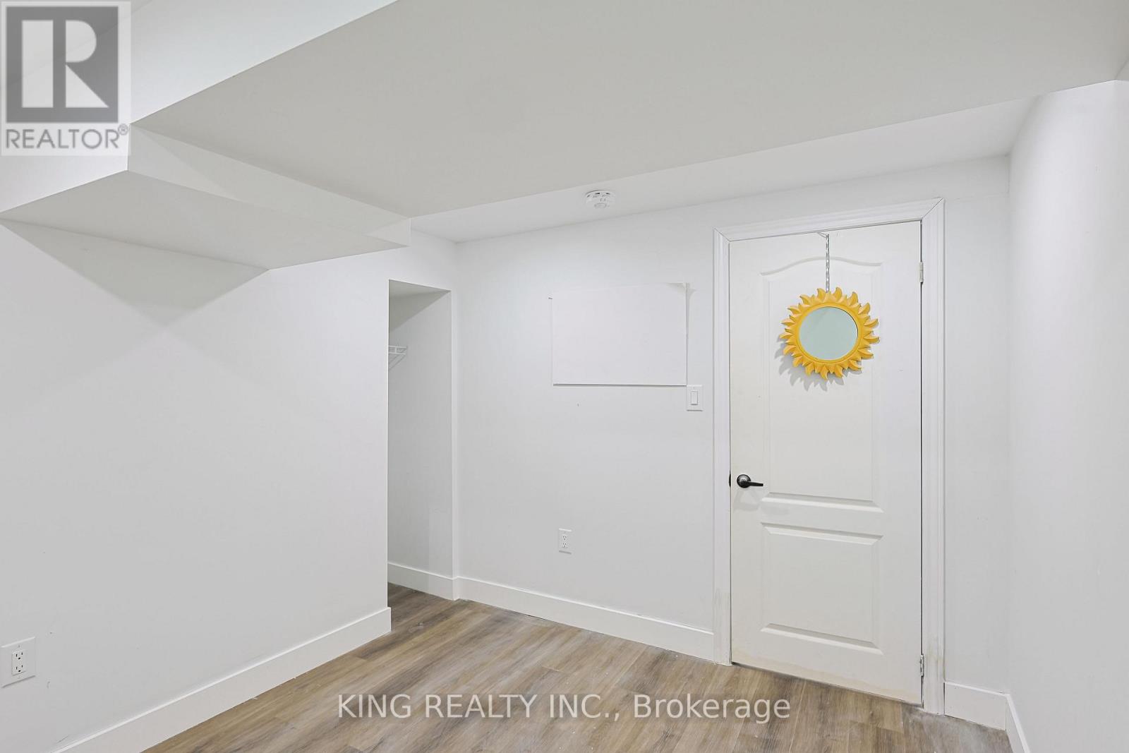 54 TWEEDSMUIR AVENUE - Image 33