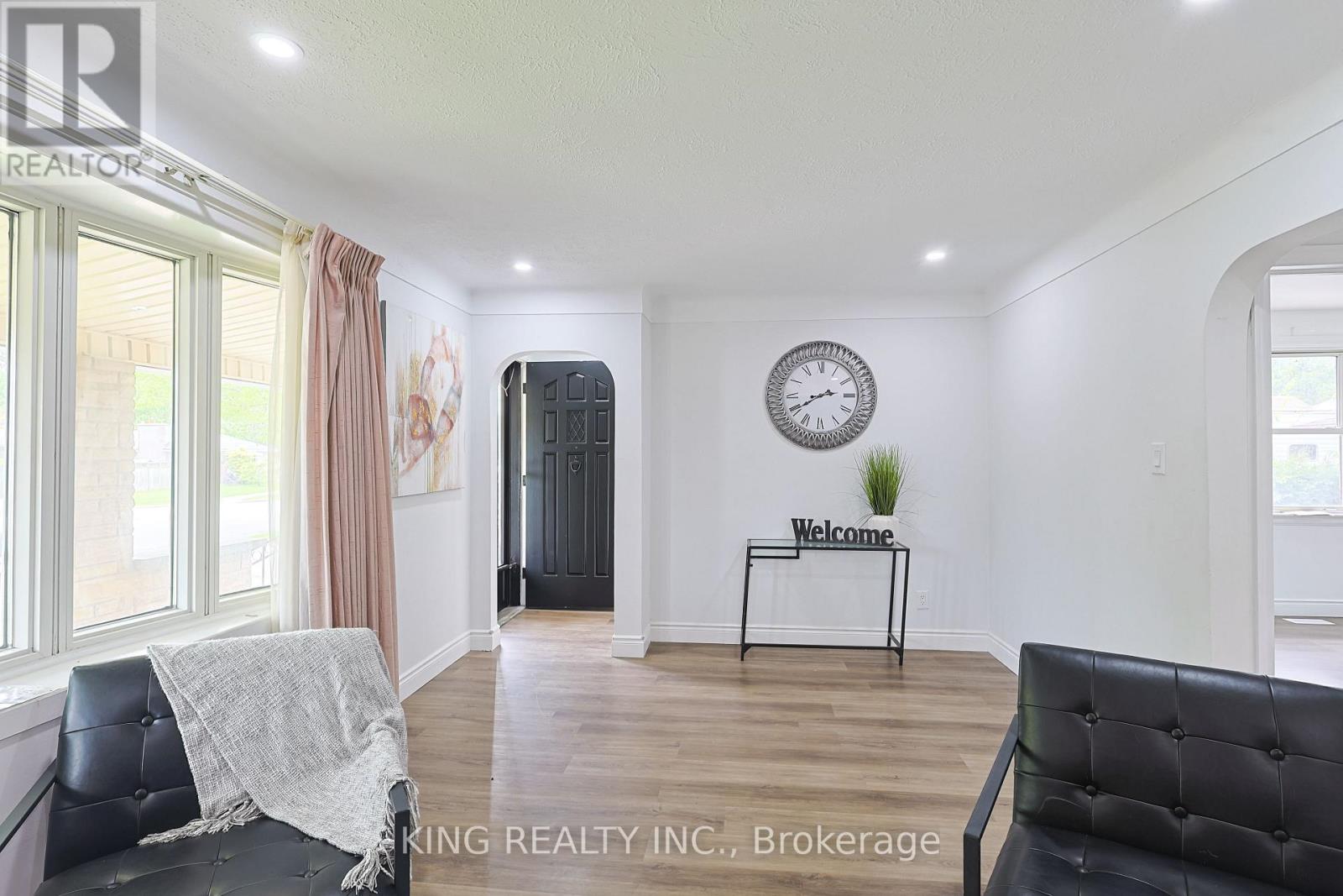 54 TWEEDSMUIR AVENUE - Image 6