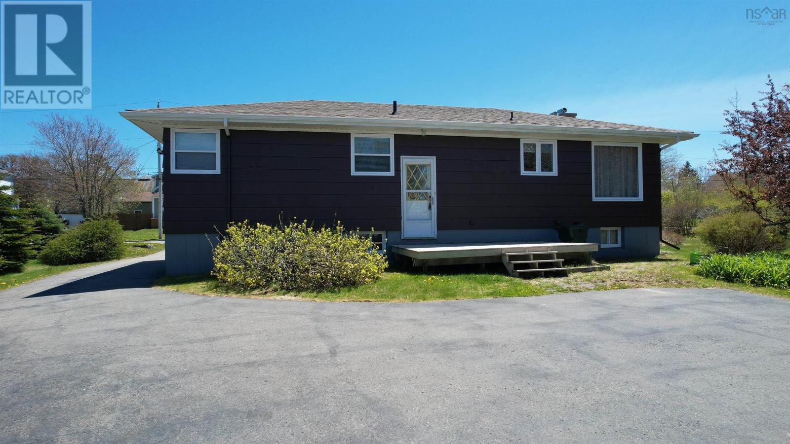 4 MacAulay Avenue - 44