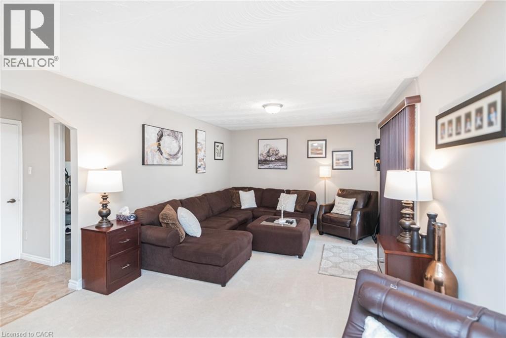 366 BERKINDALE Drive - 28