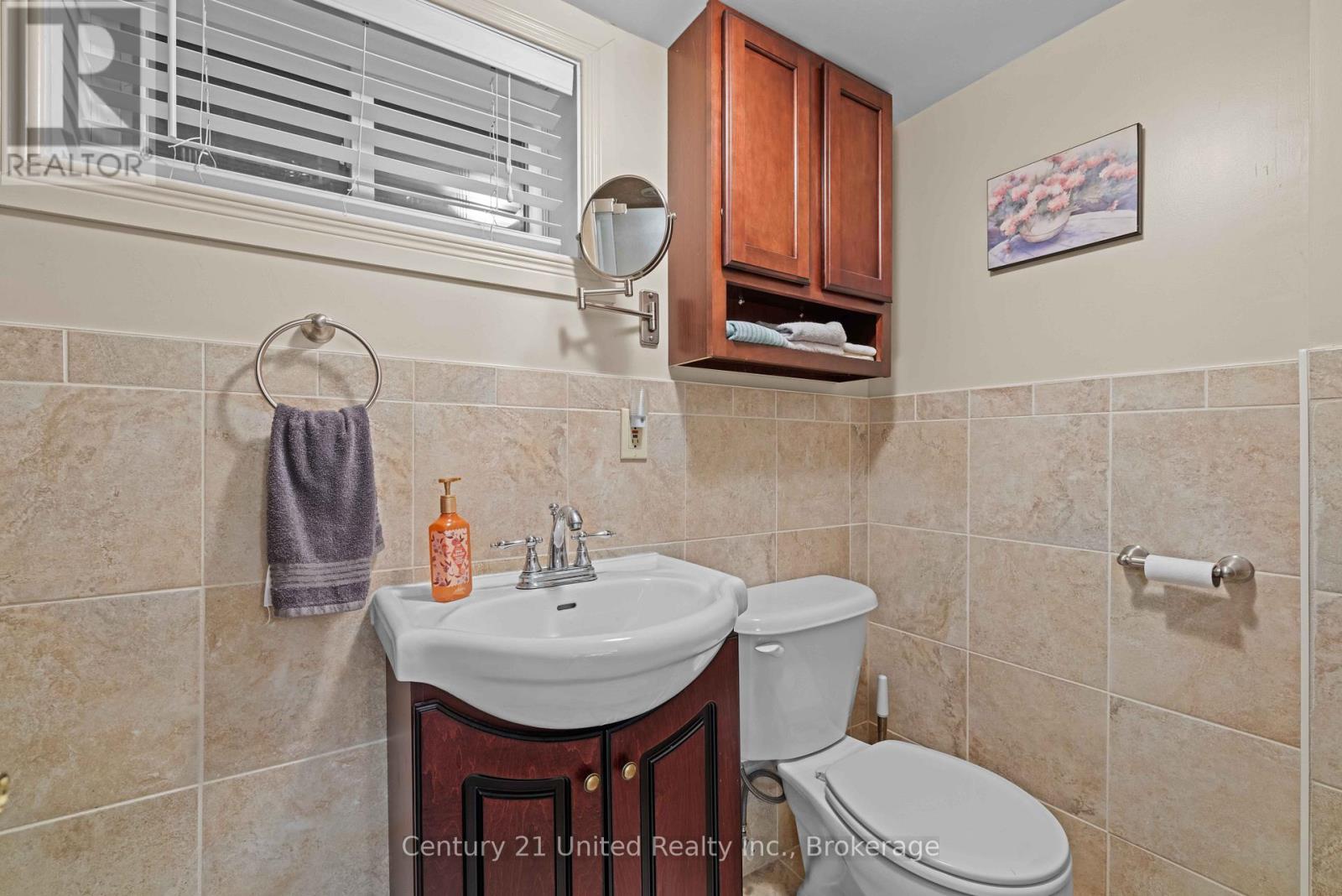 516 HUNTER STREET W - 30