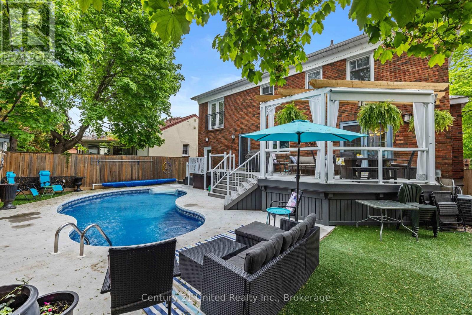 516 HUNTER STREET W - 32