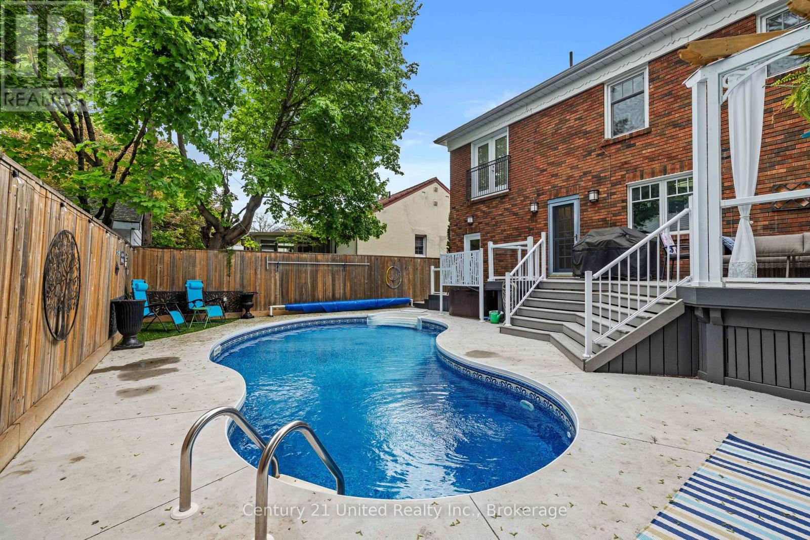 516 HUNTER STREET W - 33