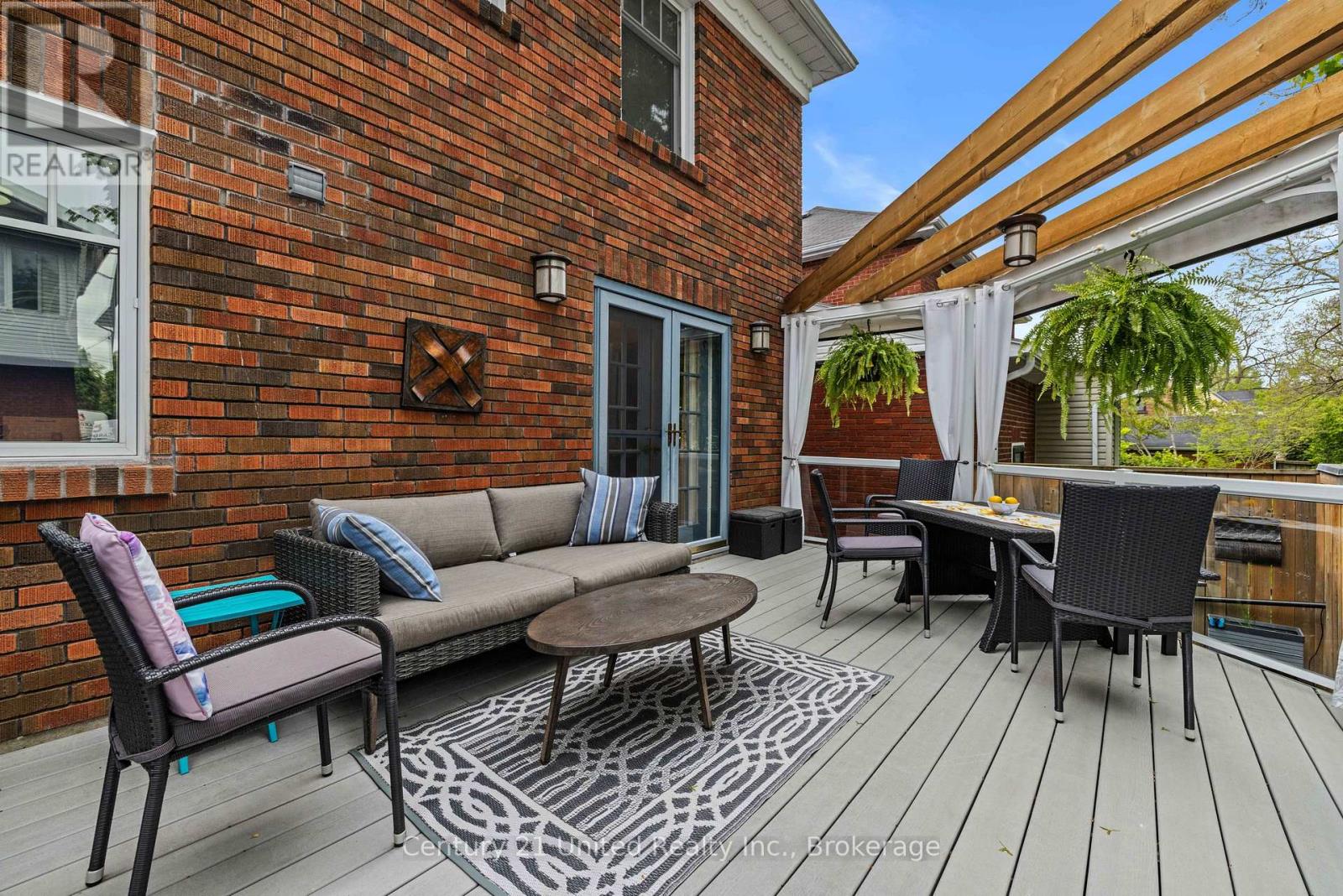 516 HUNTER STREET W - 34