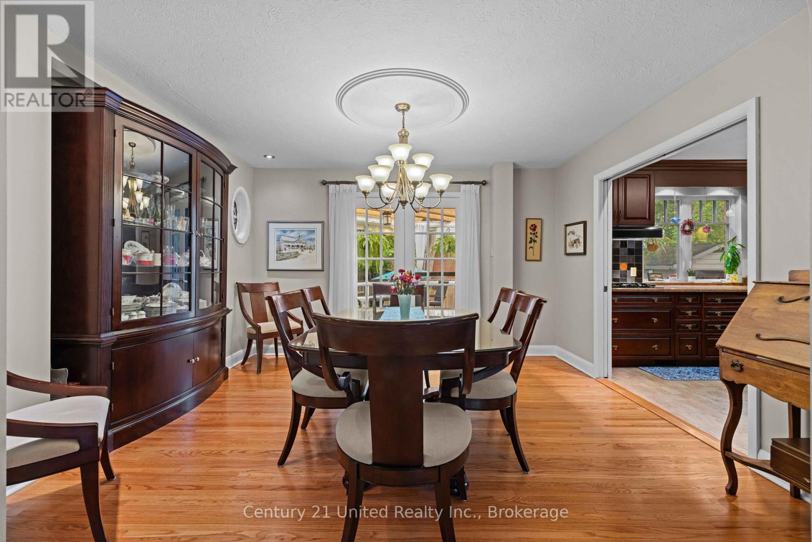 516 HUNTER STREET W - 7