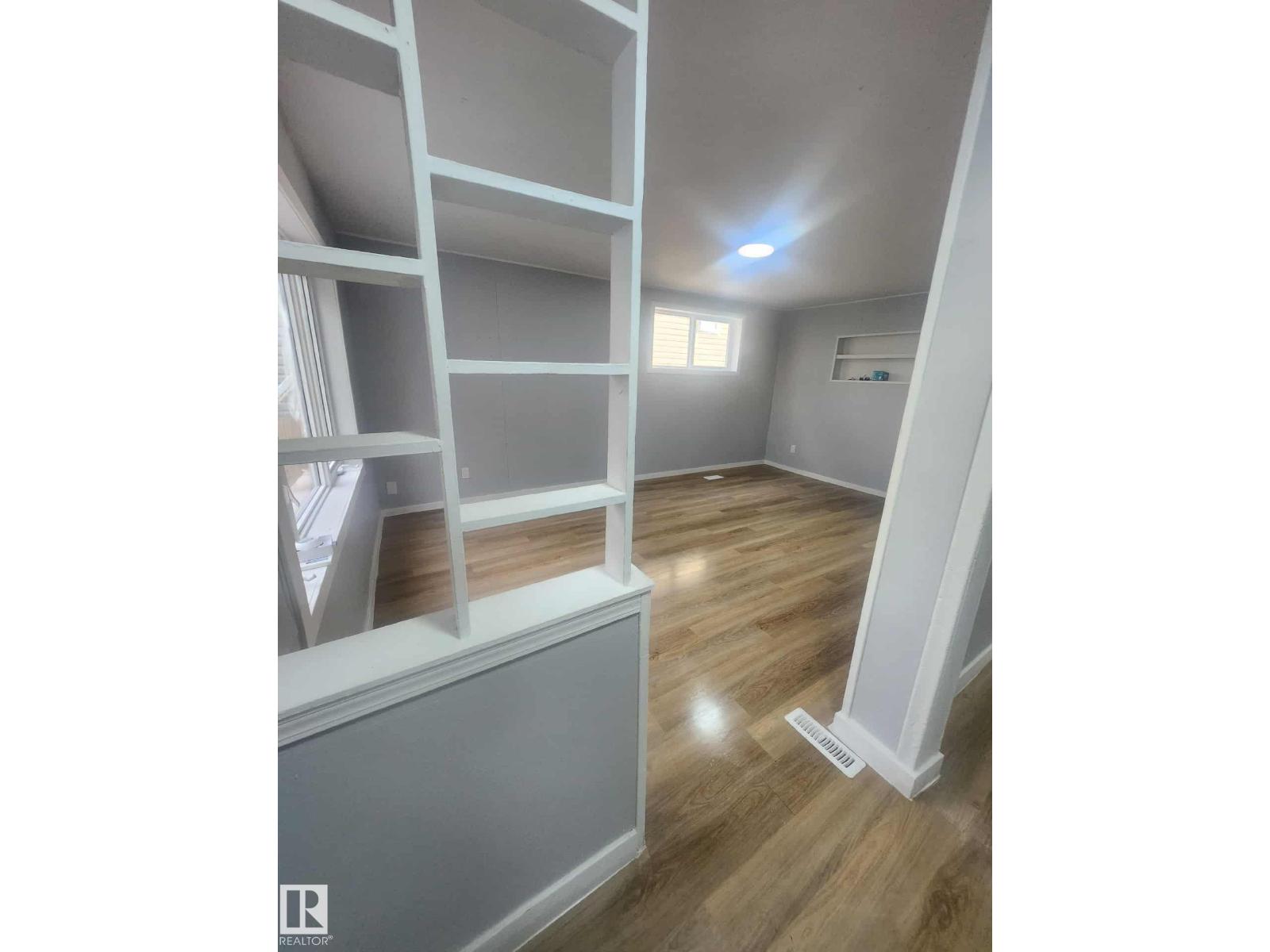 11308 94 ST NW - 26