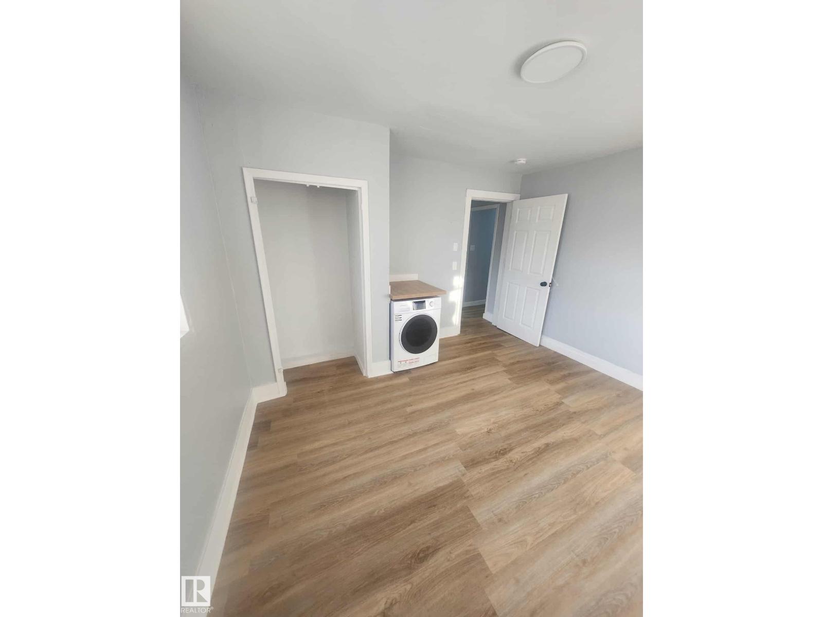 11308 94 ST NW - 17