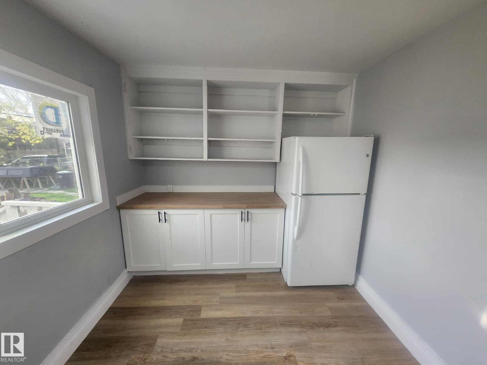 11308 94 ST NW - 9