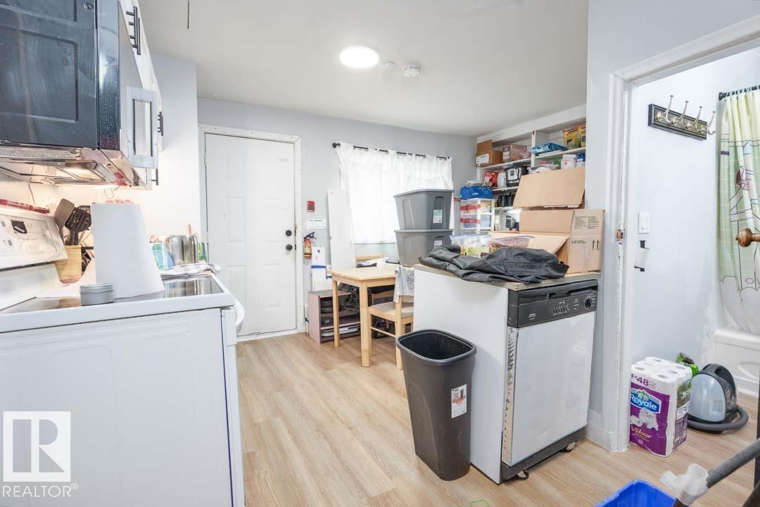 11308 94 ST NW - 10