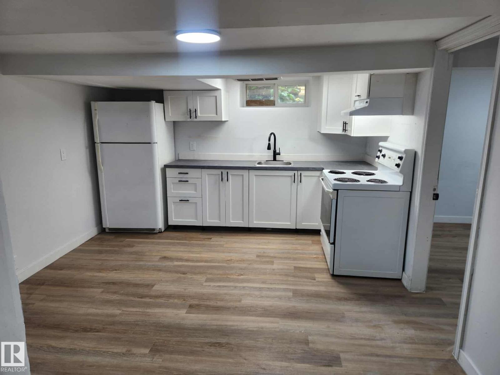 11308 94 ST NW - 33