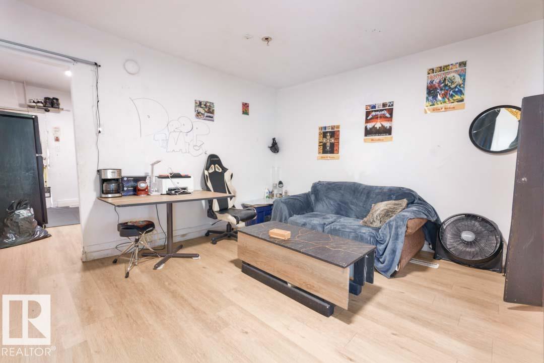 11308 94 ST NW - 63