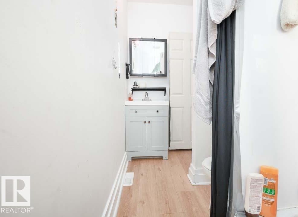 11308 94 ST NW - 61