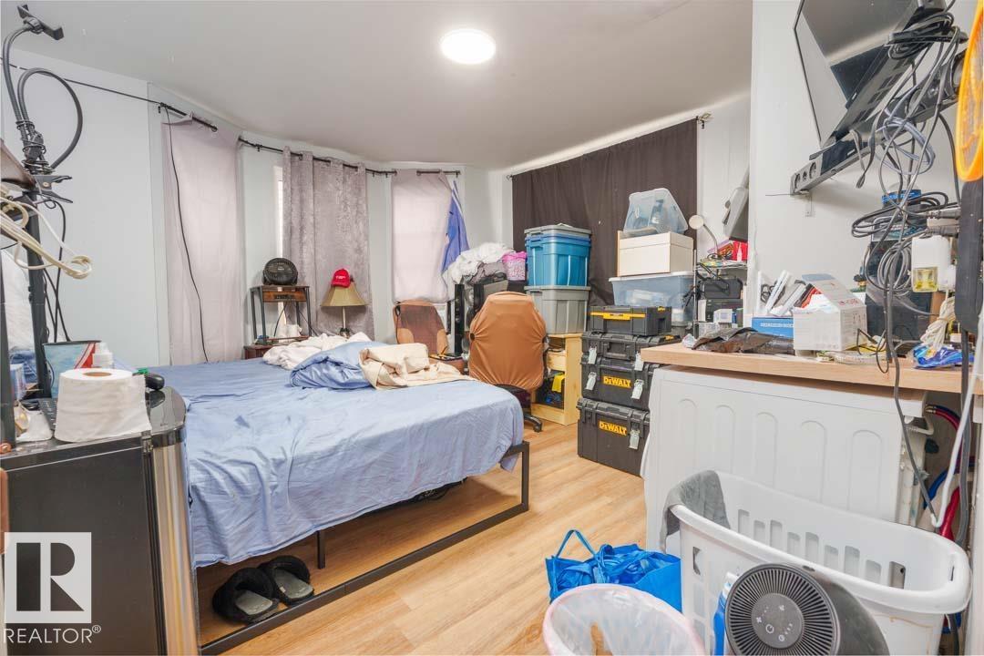 11308 94 ST NW - 16