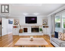 21678 Mountainview Crescent, Maple Ridge, BC V2X3V1 Photo 6