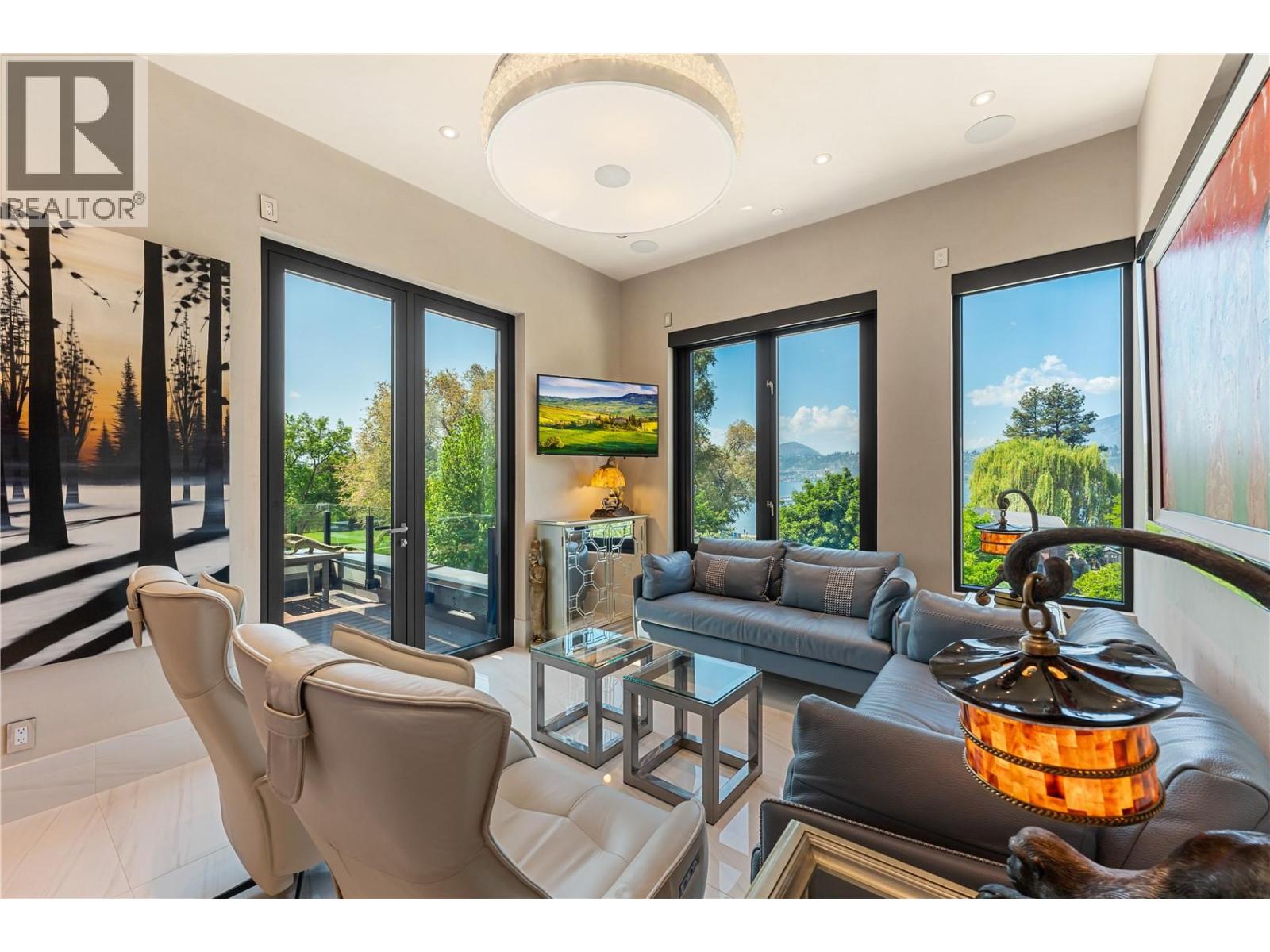 2245 Abbott Street Unit# 301, Kelowna