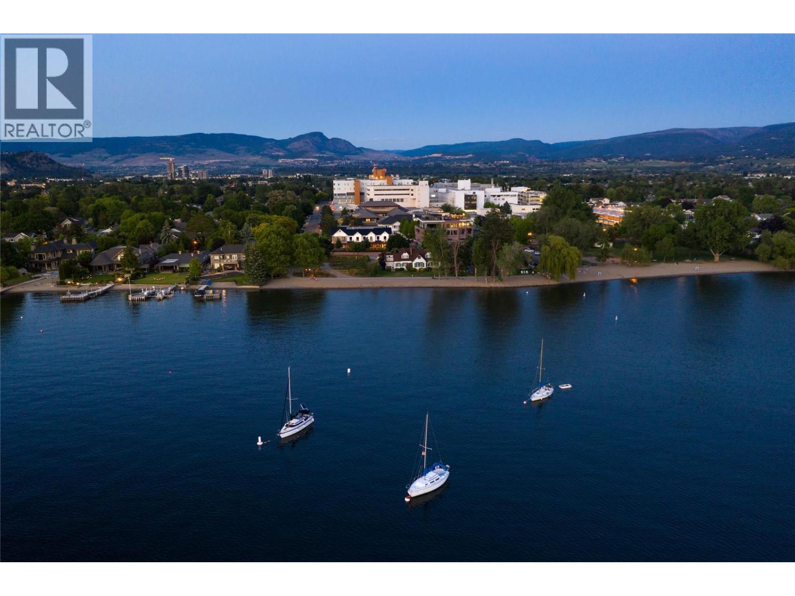 2245 Abbott Street Unit# 301, Kelowna