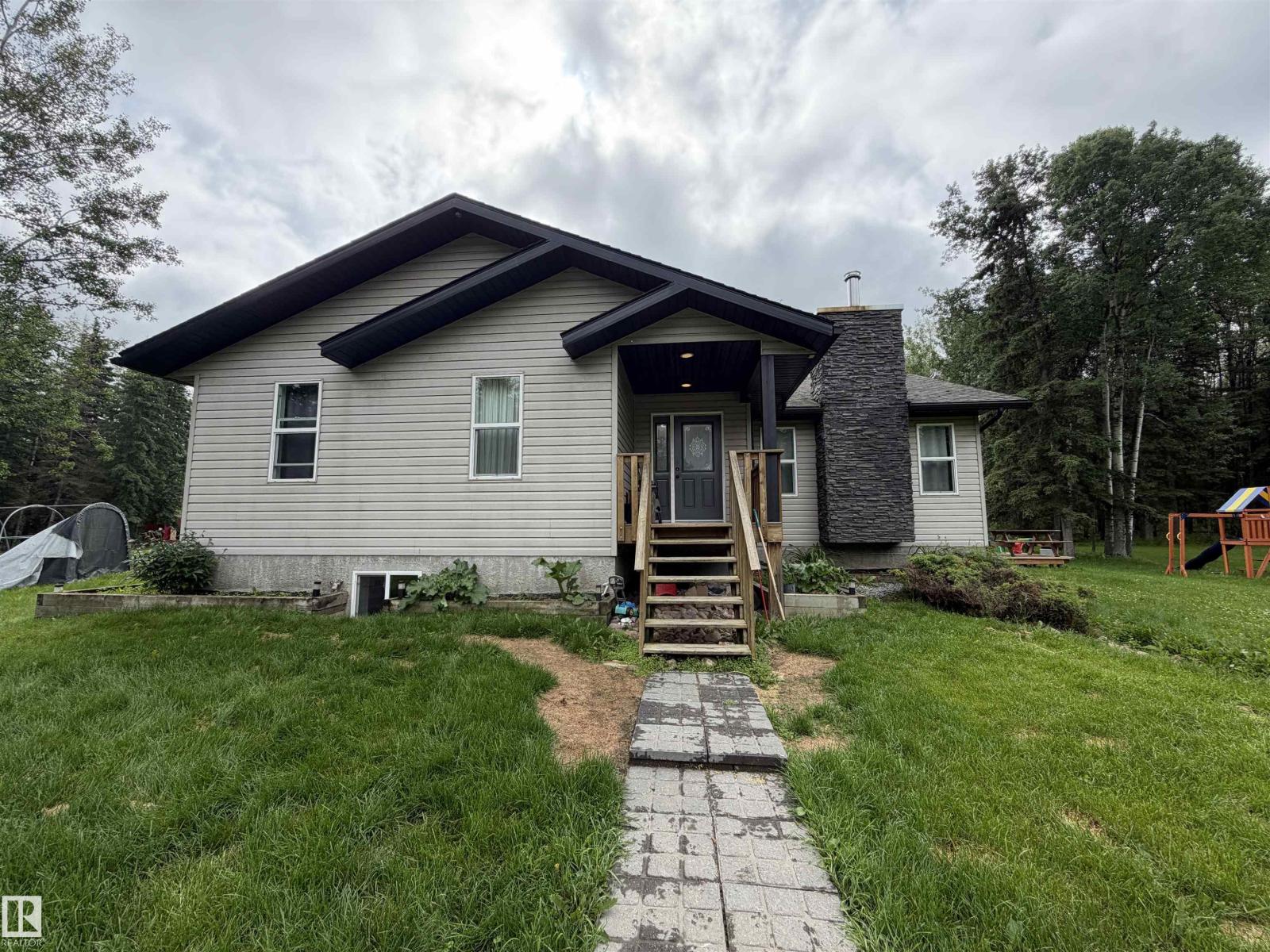 644081 RGE ROAD 235 - 1