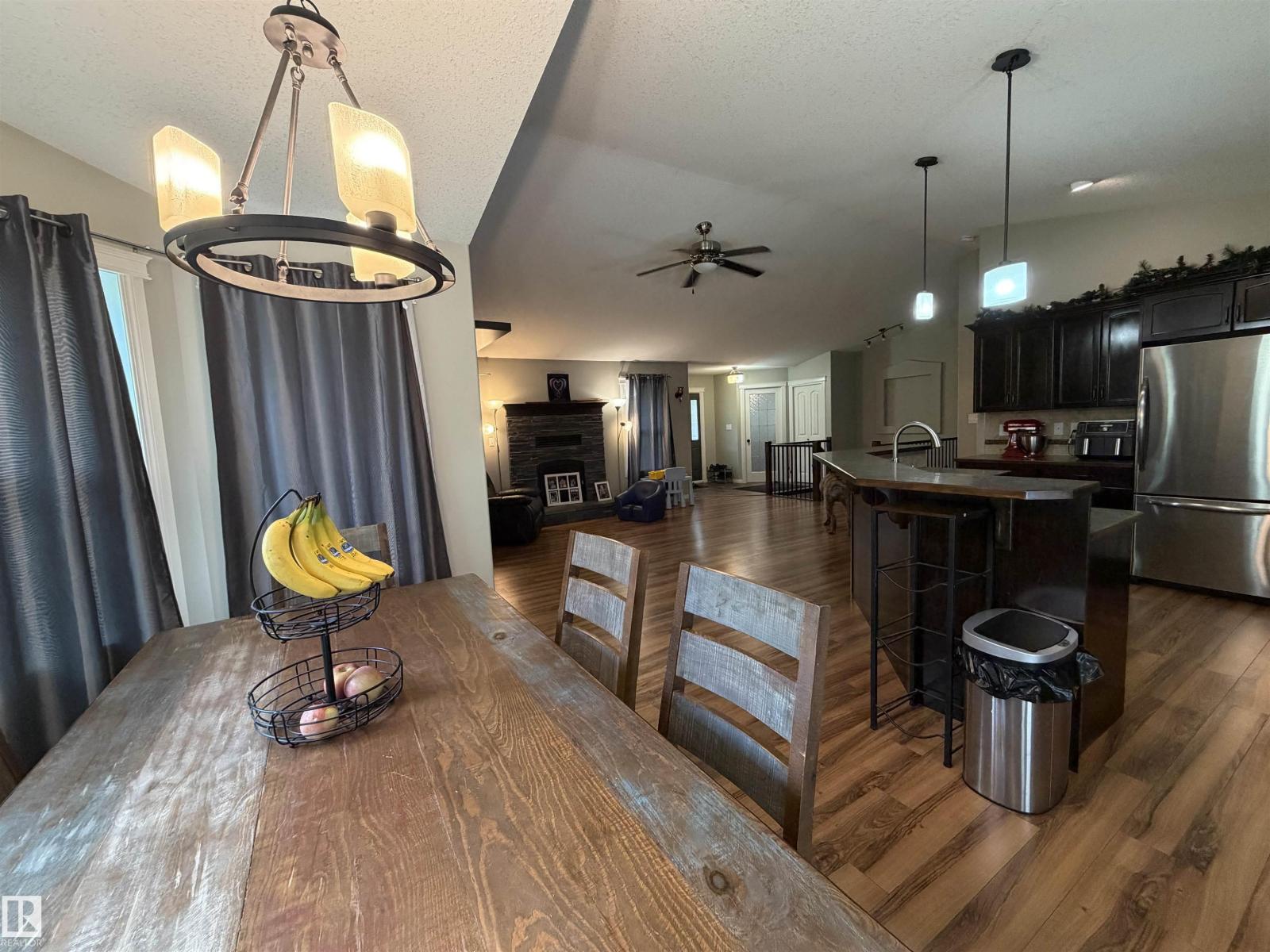 644081 RGE ROAD 235 - 12