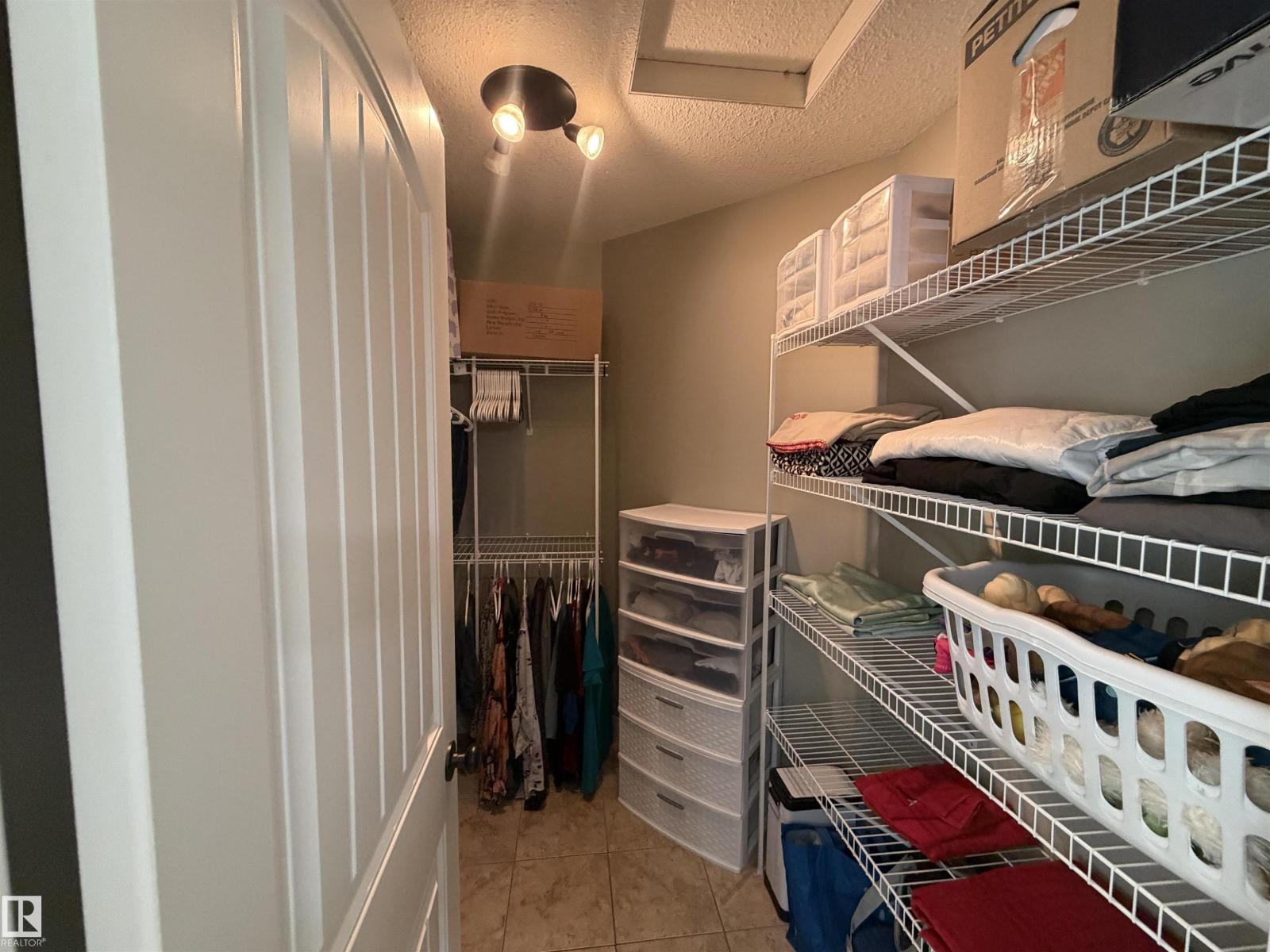 644081 RGE ROAD 235 - 20