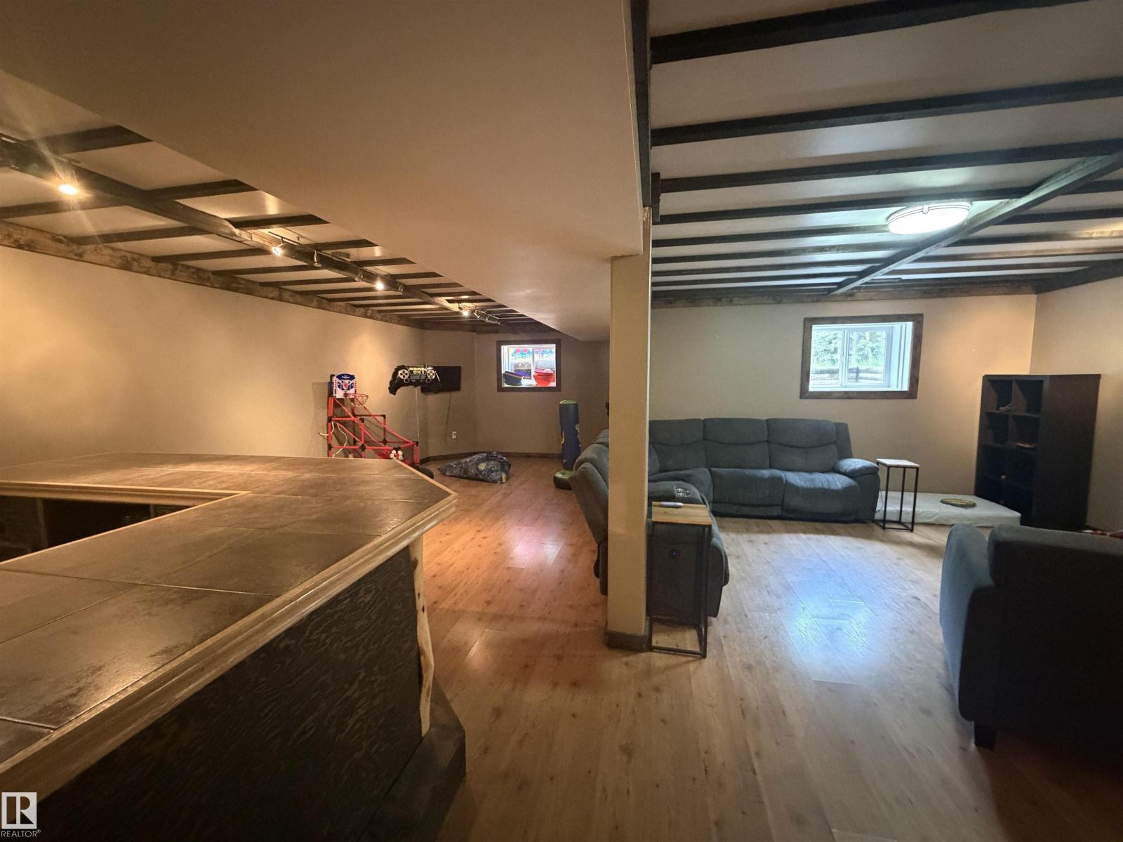 644081 RGE ROAD 235 - 24