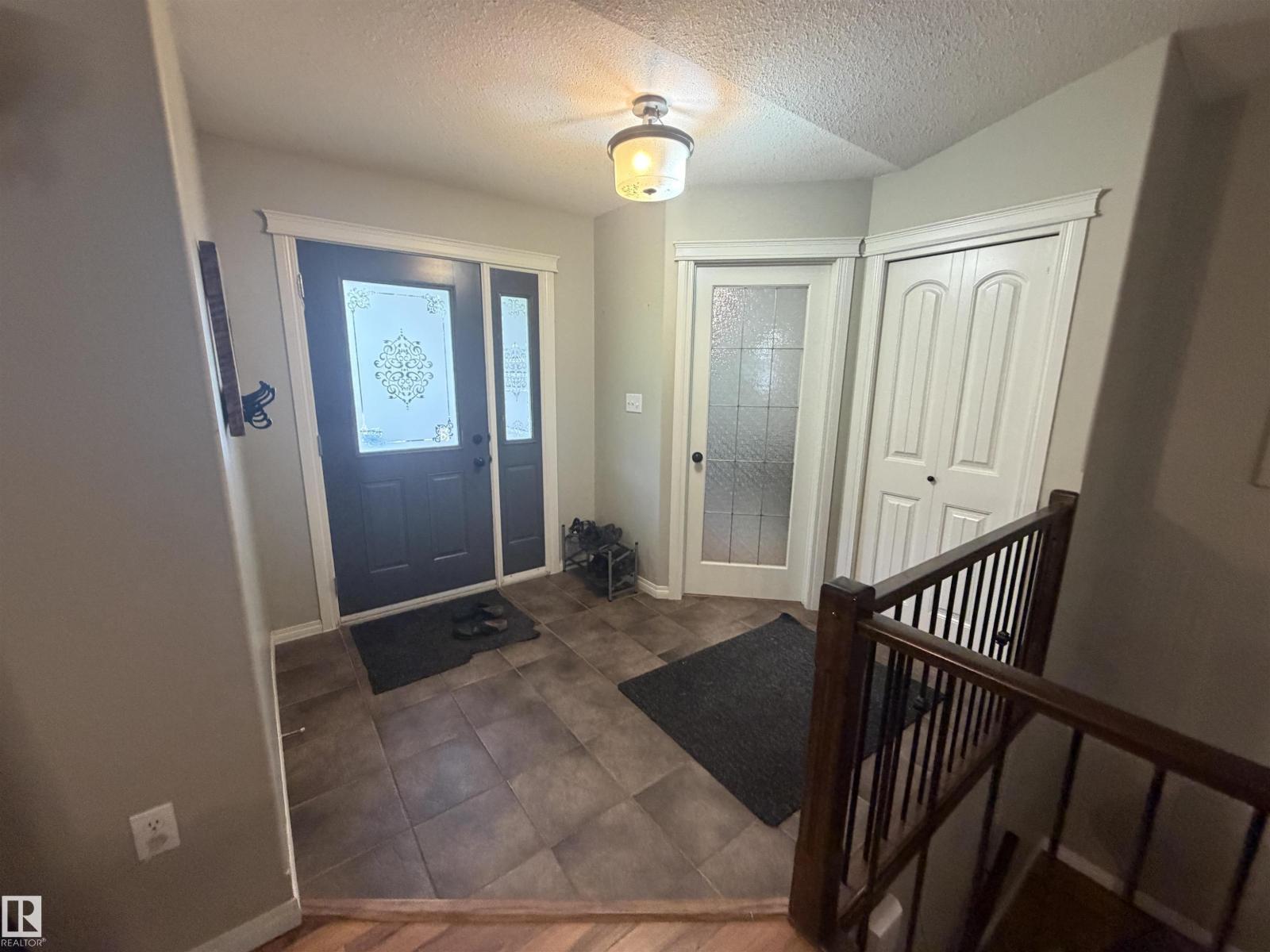 644081 RGE ROAD 235 - 7