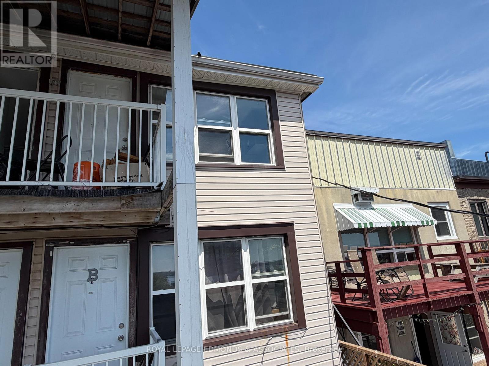87-93 KING STREET W - 5
