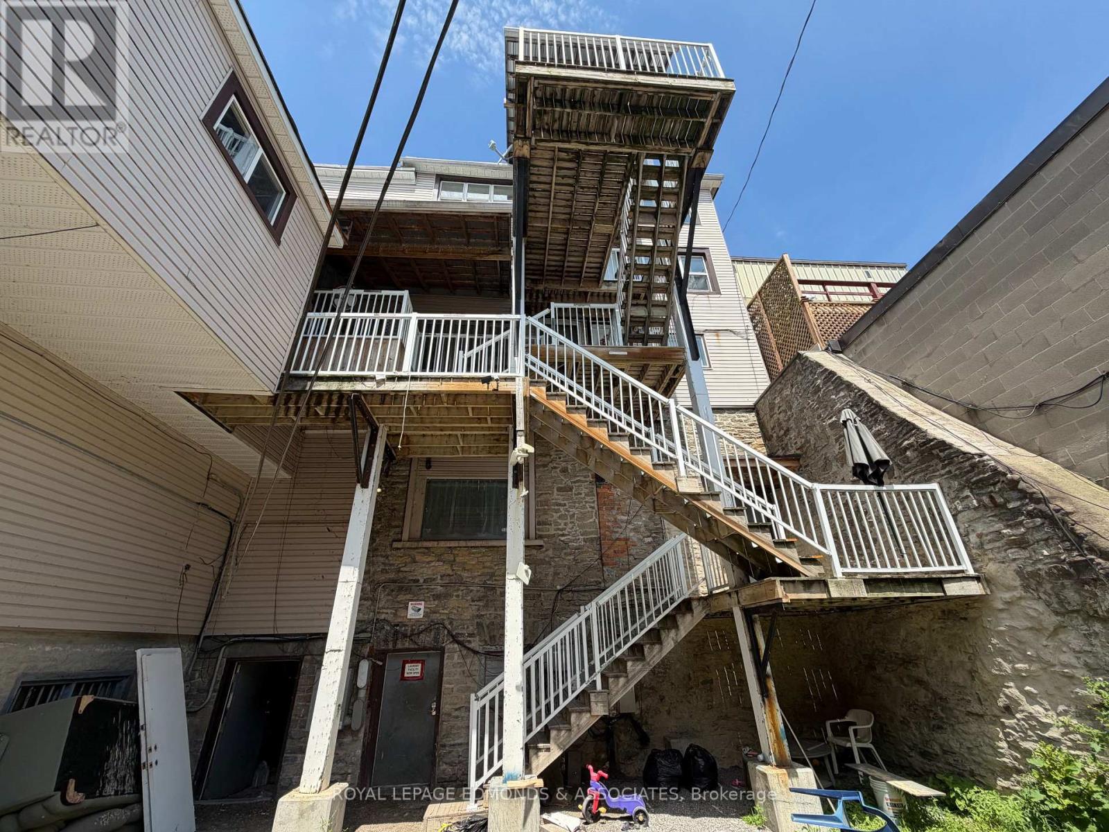 87-93 KING STREET W - 7