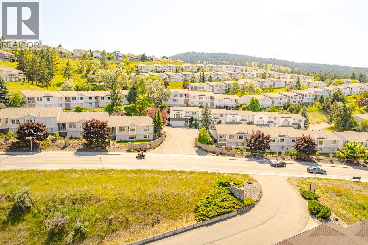 #28 2022 Pacific Way - 43