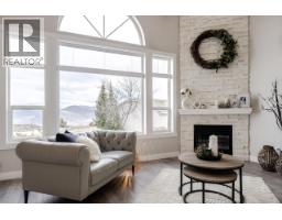 Living room - 2022 Pacific Way Unit# 28, Kamloops, BC V1S1T1 Photo 8