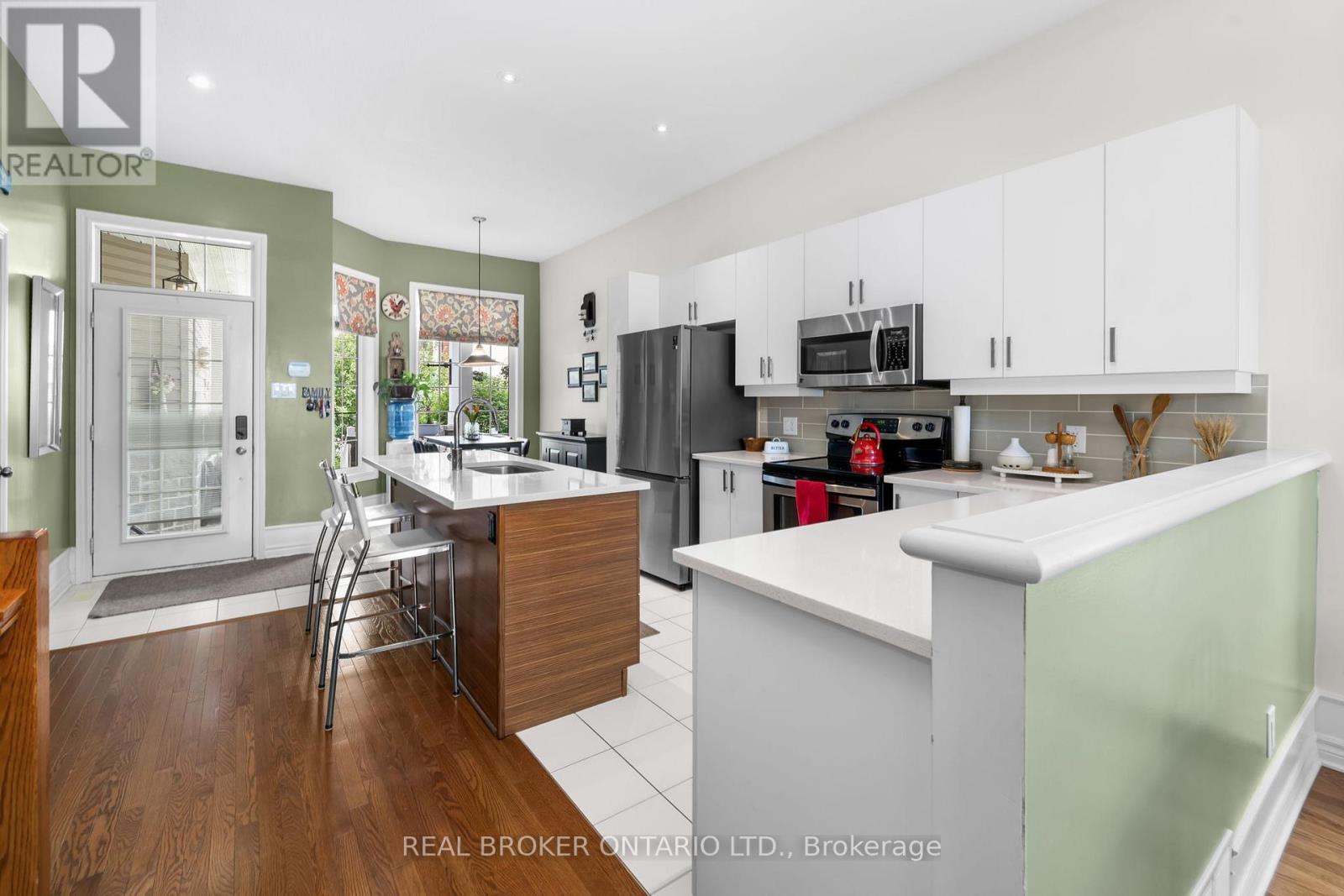 128 GEORGE STREET W - 20