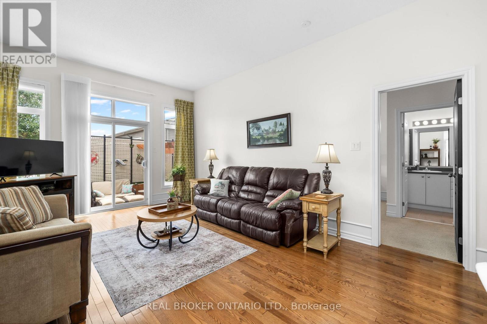 128 GEORGE STREET W - 23