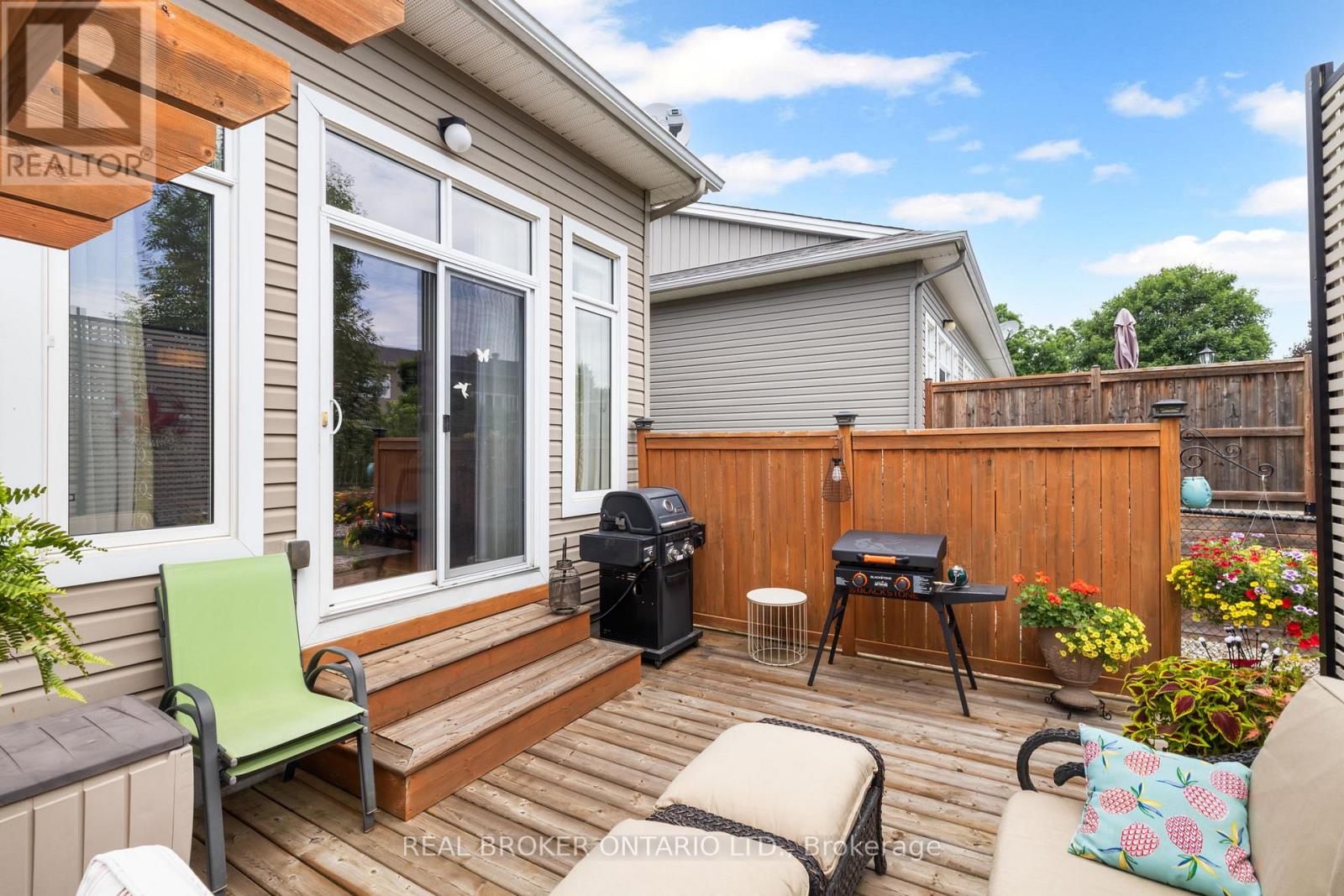128 GEORGE STREET W - 40