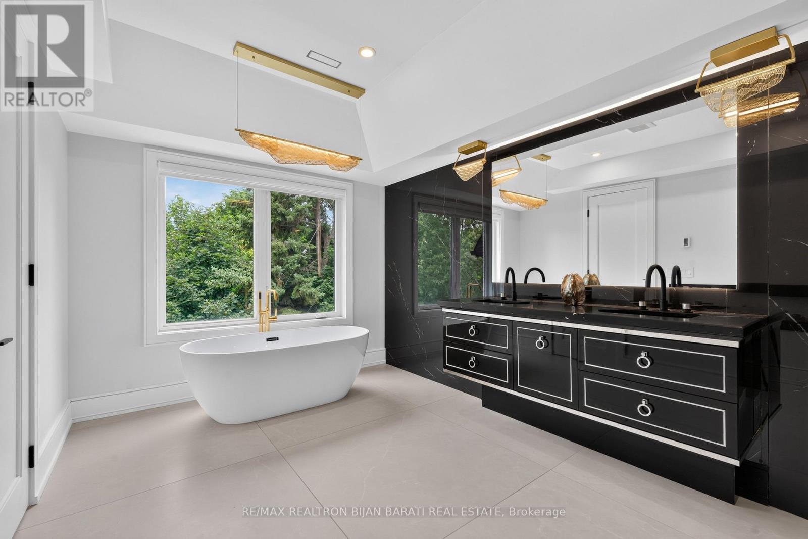 16 WILD CHERRY LANE - Image 30