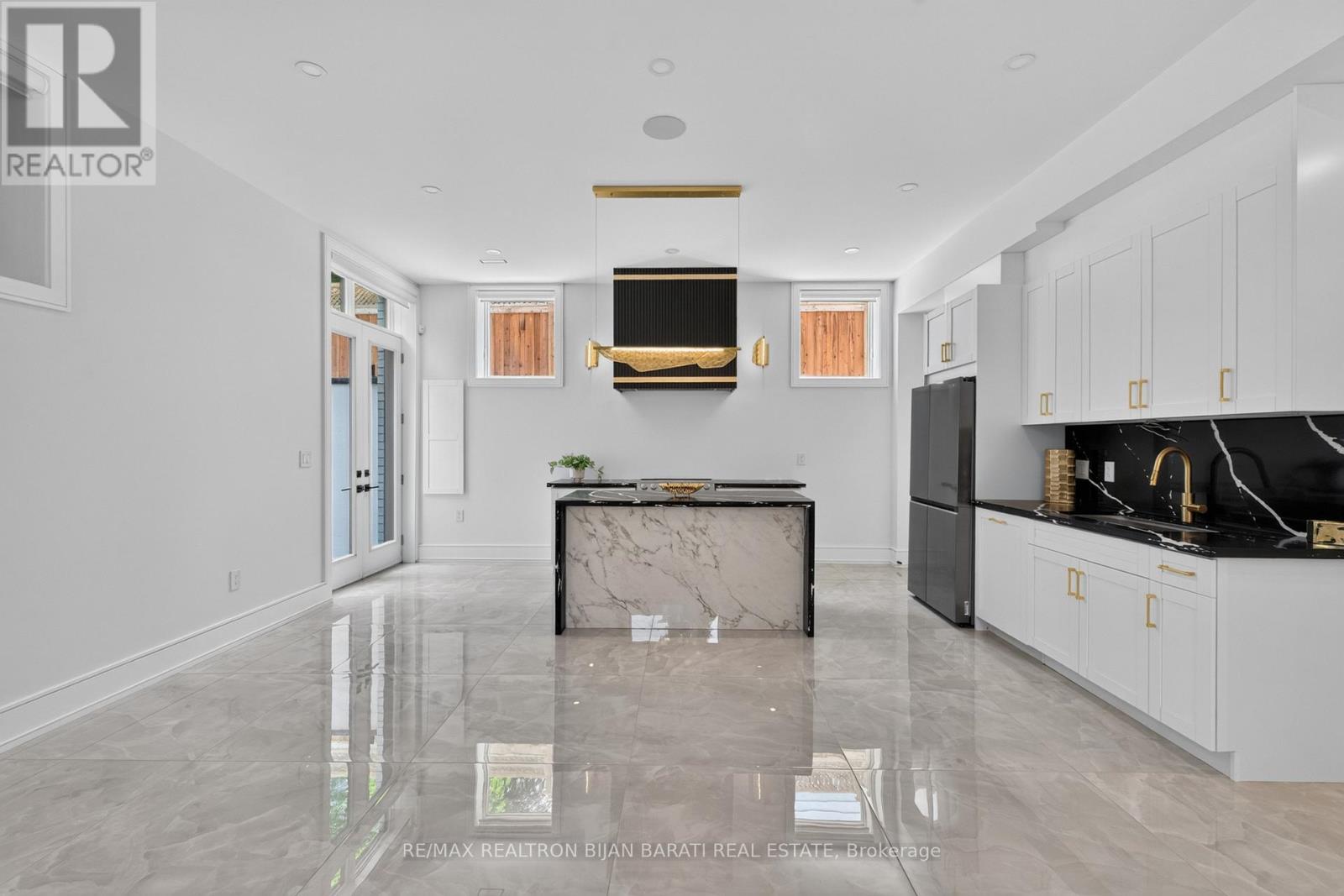 16 WILD CHERRY LANE - Image 41