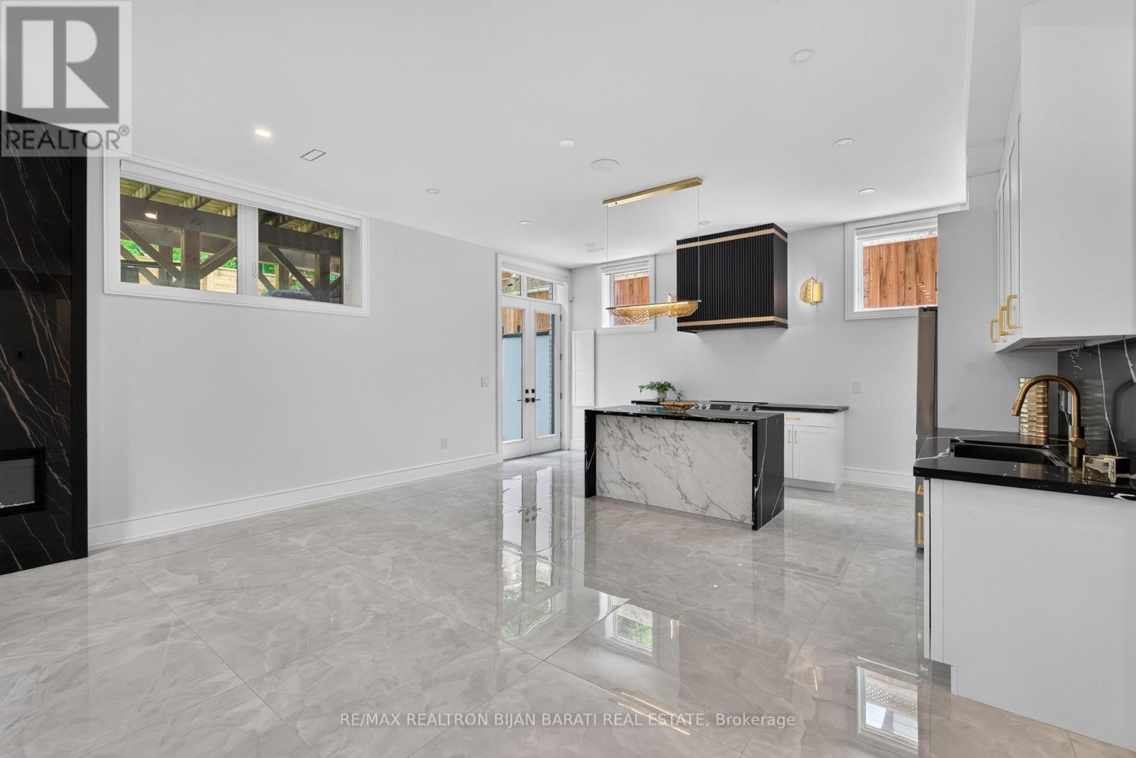 16 WILD CHERRY LANE - Image 42