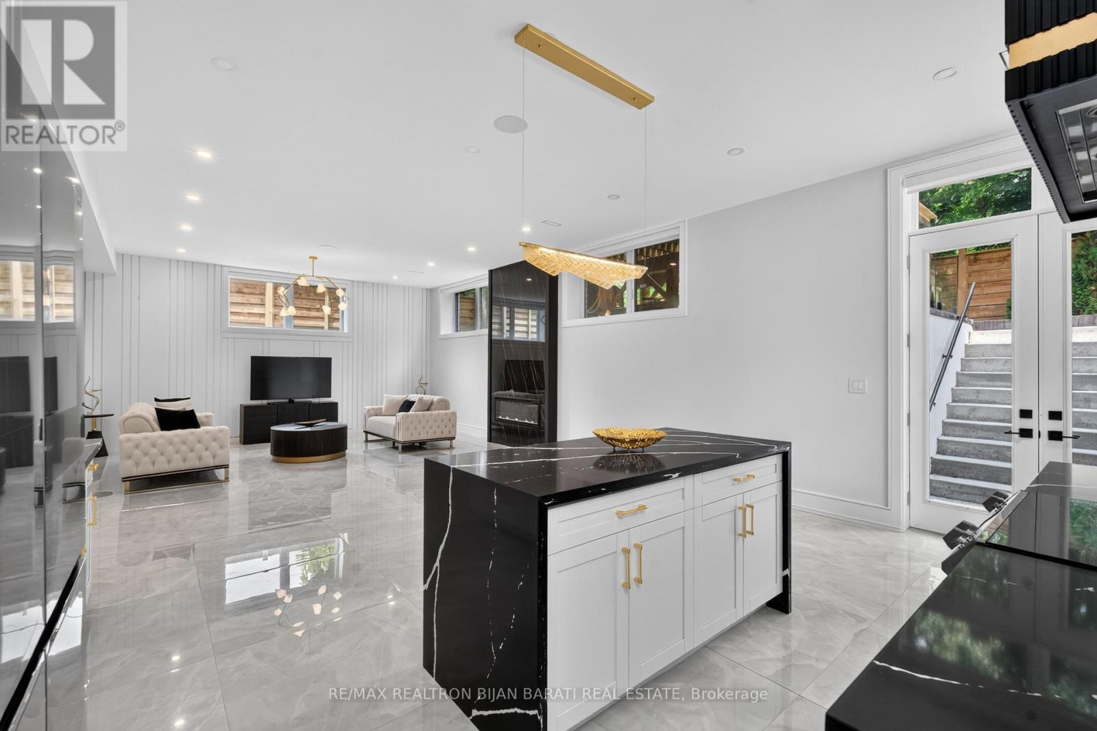 16 WILD CHERRY LANE - Image 44