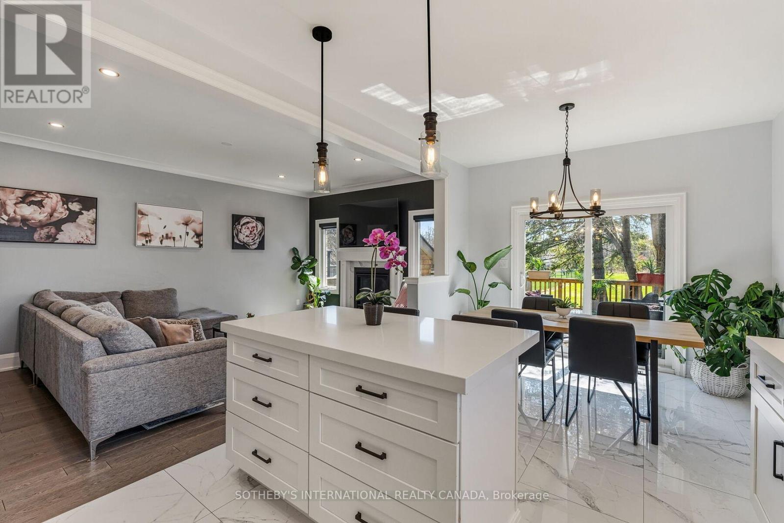 71 BURKE STREET - 16