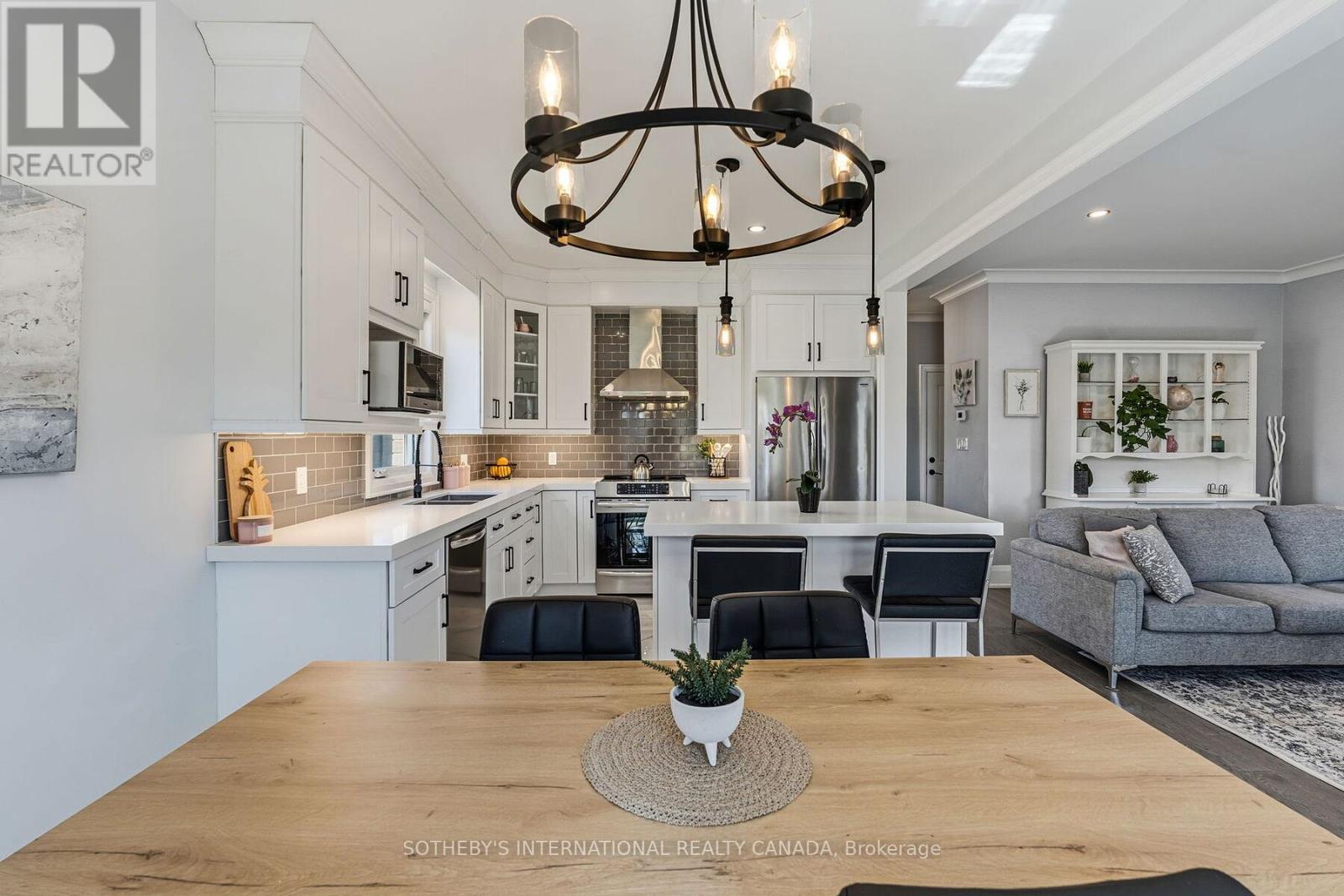 71 BURKE STREET - 17