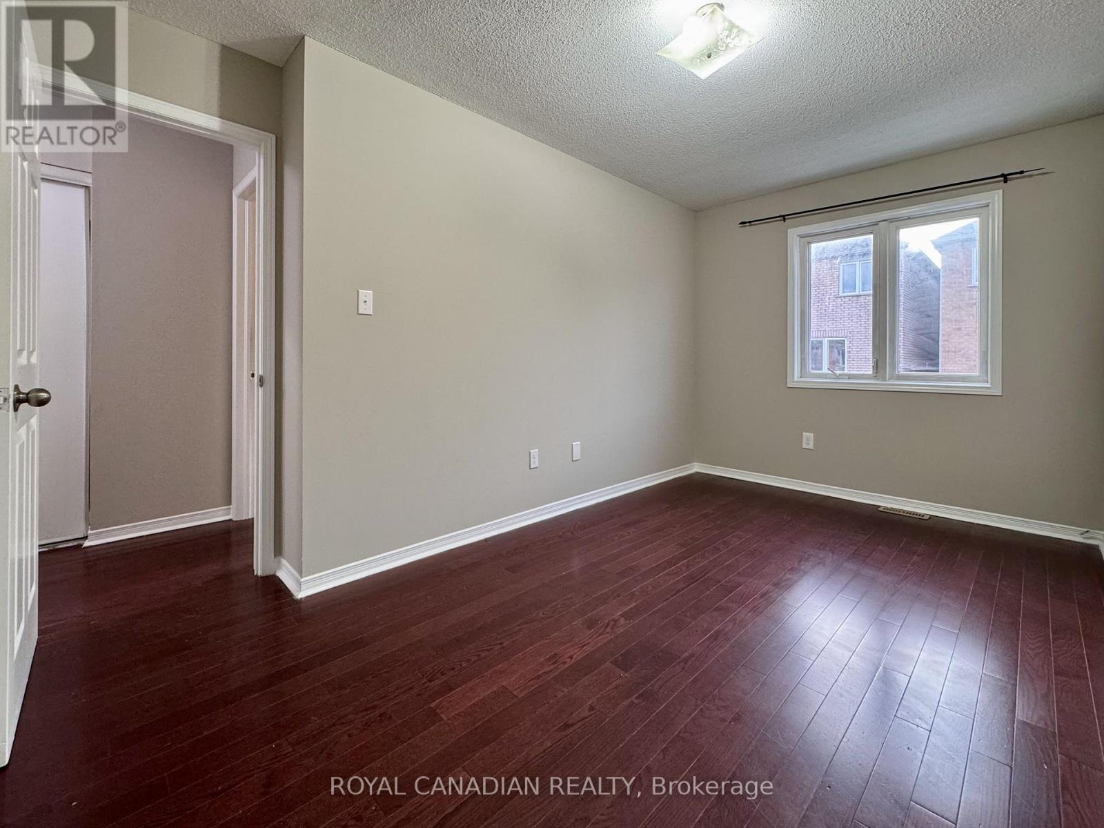 10 GUINEVERE ROAD - 16