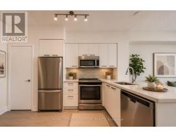 806 - 30 Roehampton Avenue, Toronto, ON M4P0B9 Photo 8