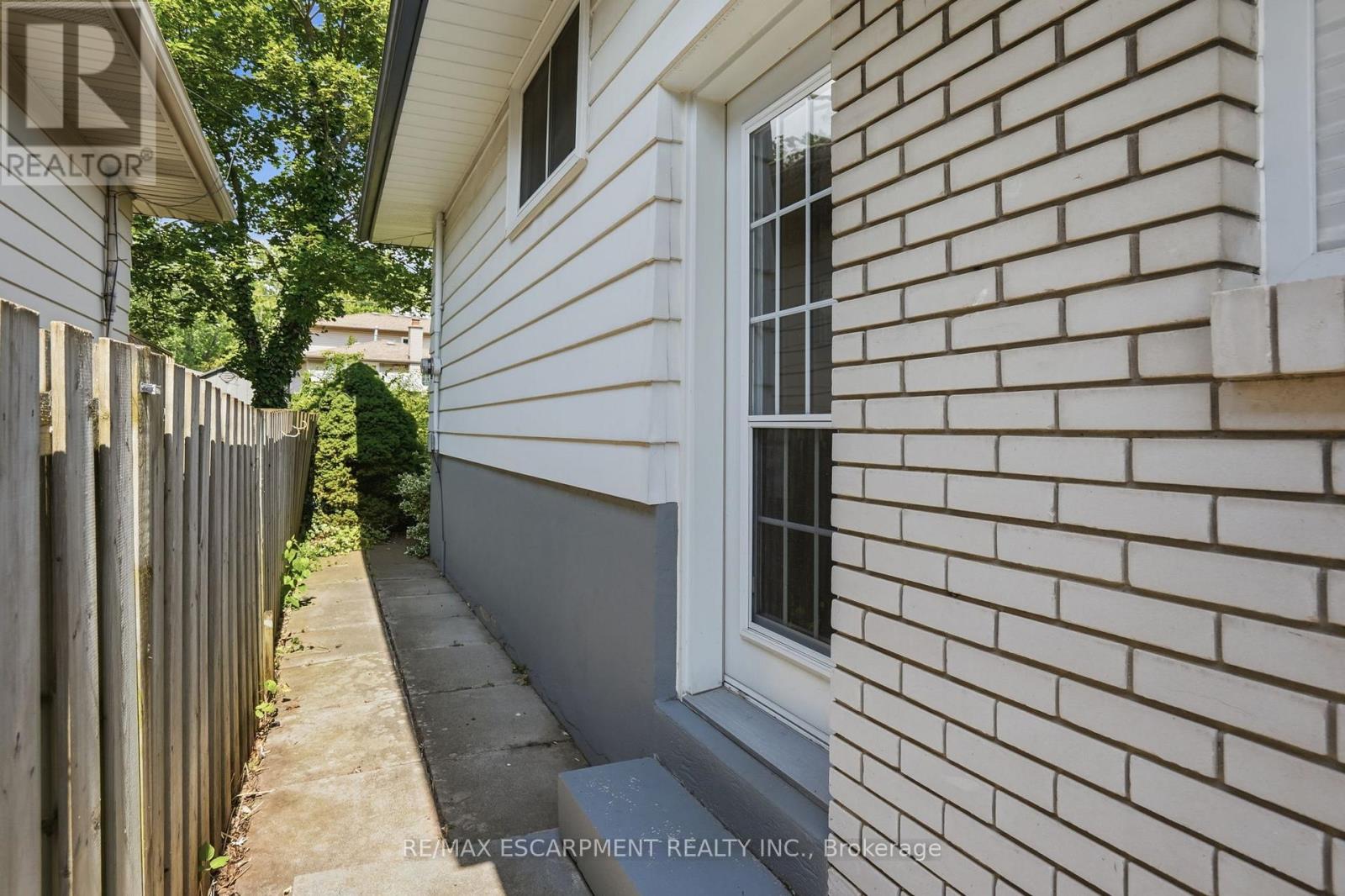 5155 IDLEWOOD CRESCENT - 32