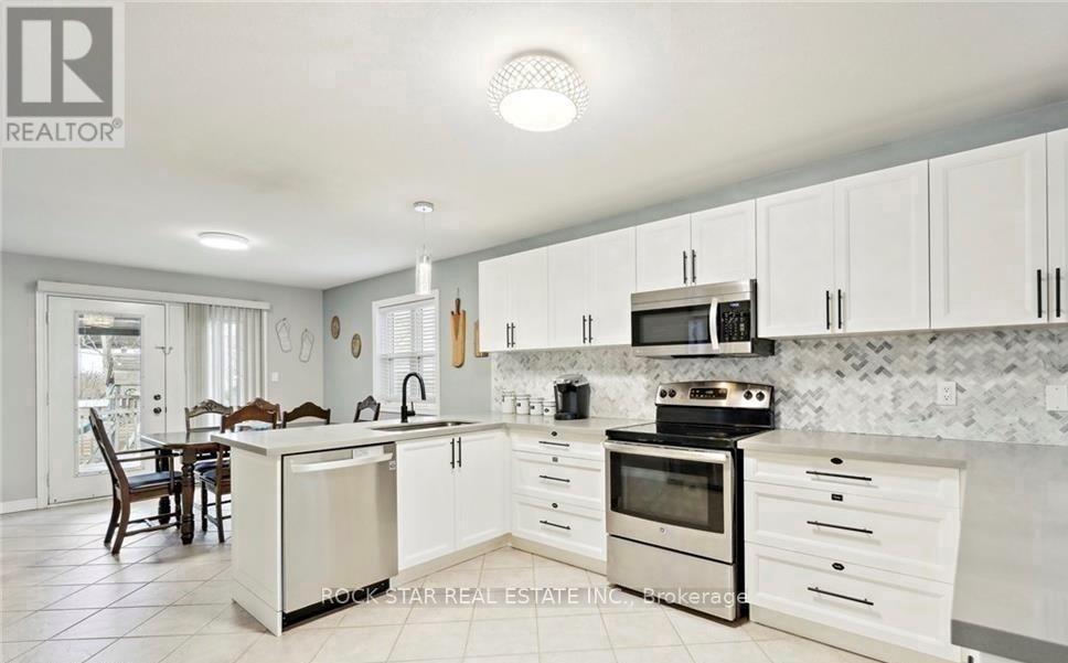 996 BEACH BOULEVARD - 8
