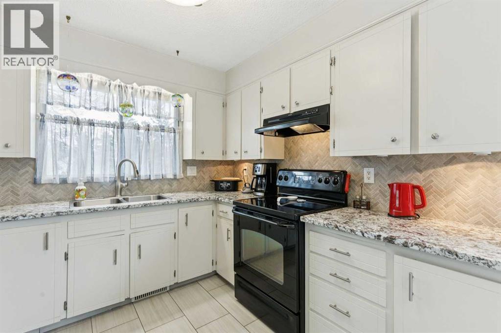 323 Ranchview Place NW - 10