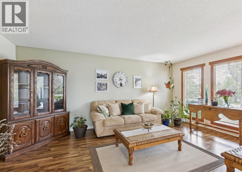 323 Ranchview Place NW - 5