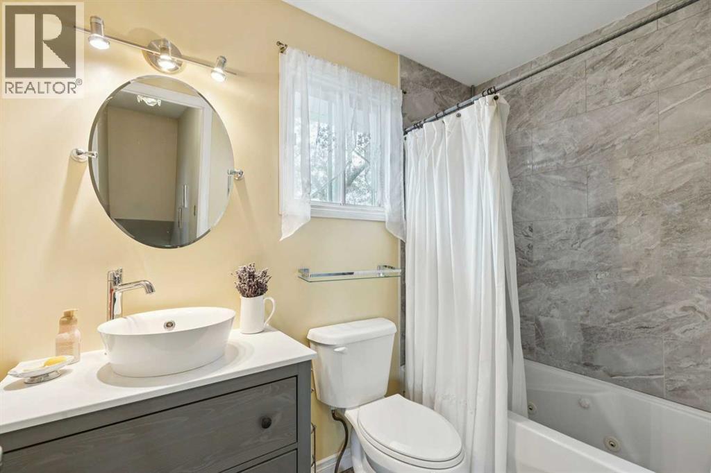 323 Ranchview Place NW - 21