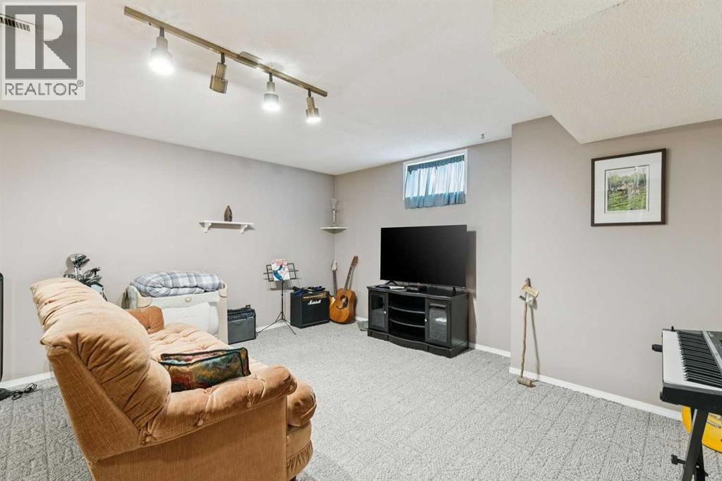 323 Ranchview Place NW - 23