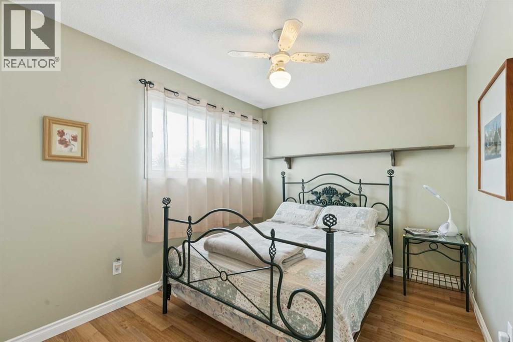 323 Ranchview Place NW - 19