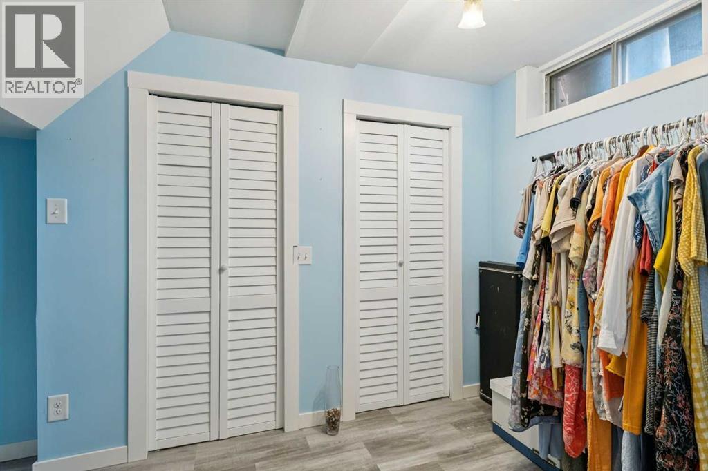 323 Ranchview Place NW - 27
